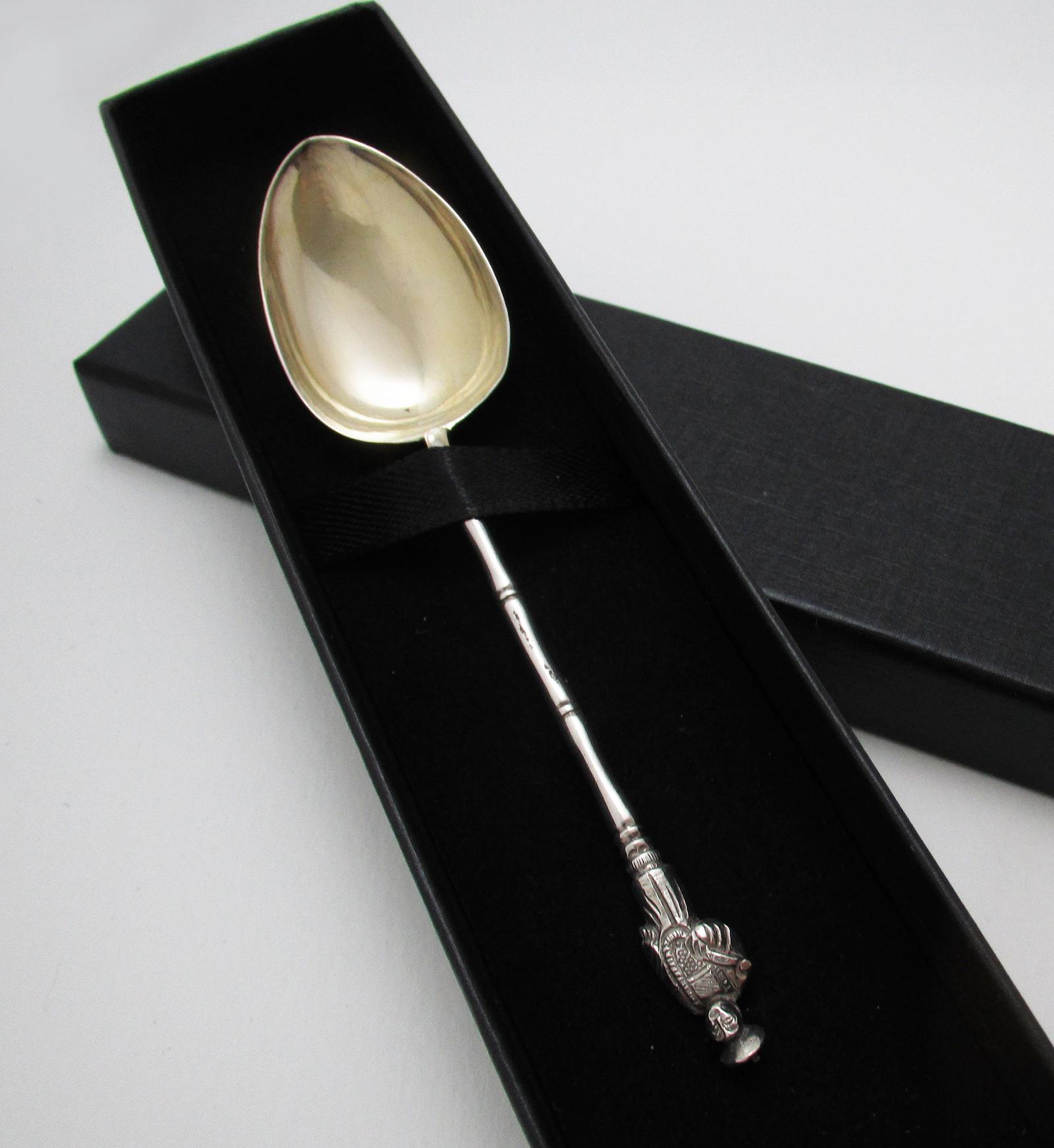 Antique Chinese Export Solid Silver Figural Tea Spoon, Wang Hing c.1890 (1 of 6)