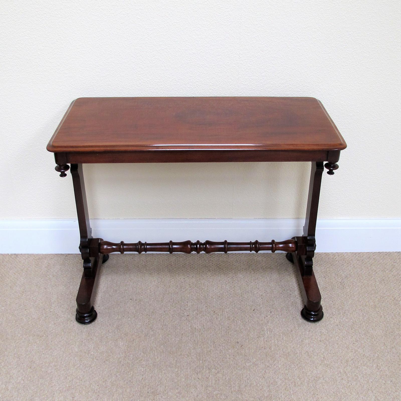 Mahogany Centre Table c.1860 (1 of 7) Mahogany Centre Table c.1860 (1 of 7)