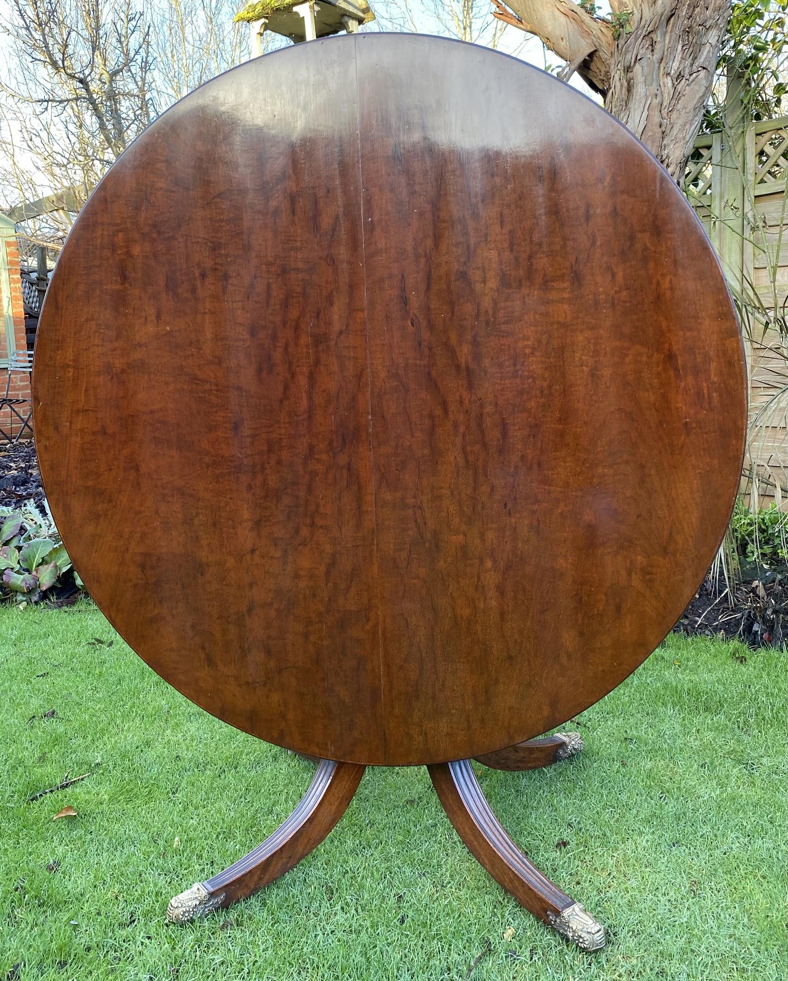 Breakfast Table / Centre Table (1 of 5) Breakfast Table / Centre Table (1 of 5)