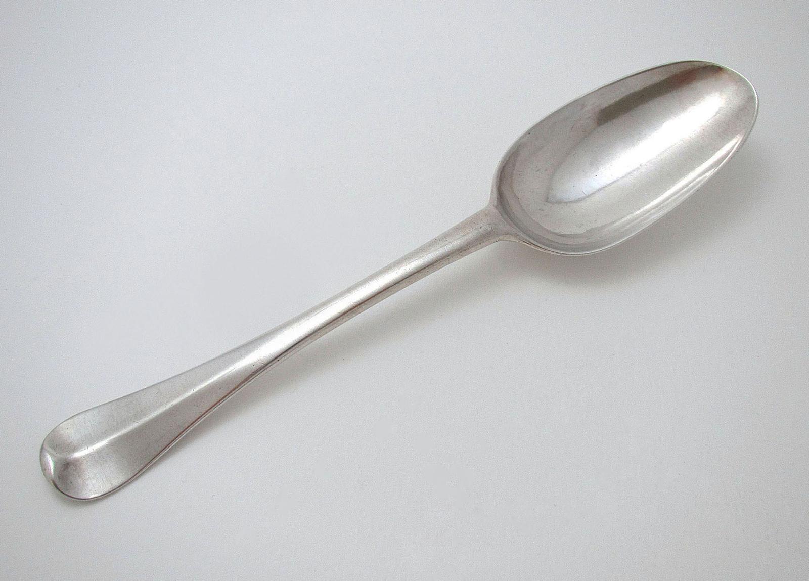 George I Solid Britannia Silver Hanoverian Rattail Pattern Table Spoon, Henry Miller 1718, 82g (1 of 6) George I Solid Britannia Silver Hanoverian Rattail Pattern Table Spoon, Henry Miller 1718, 82g (1 of 6)