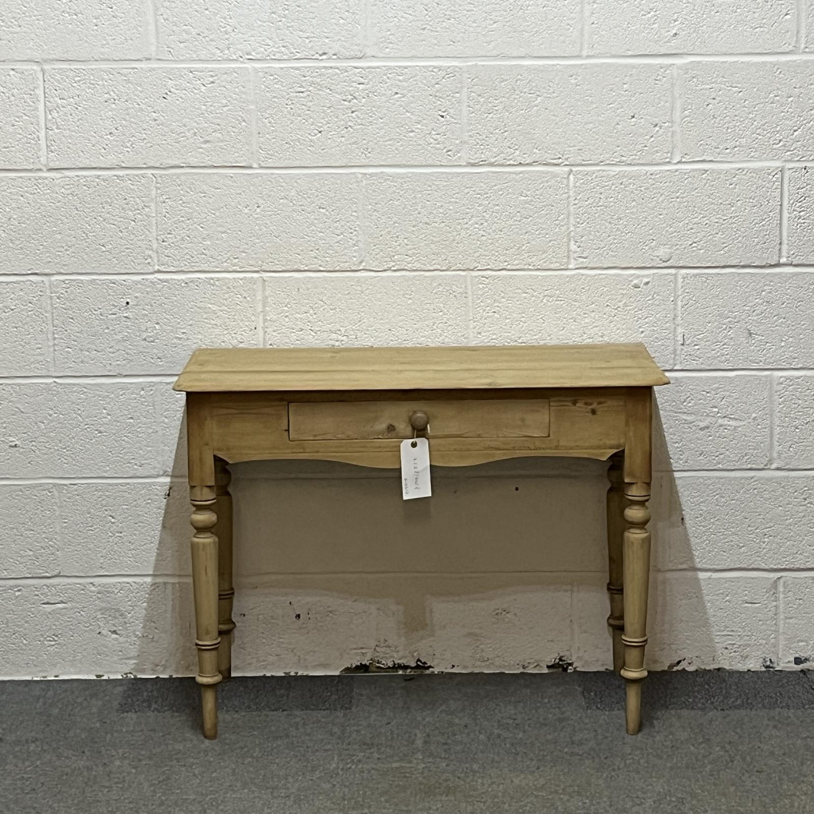 Small Old Pine Dressing / Writing Table (1 of 4) Small Old Pine Dressing / Writing Table (1 of 4)