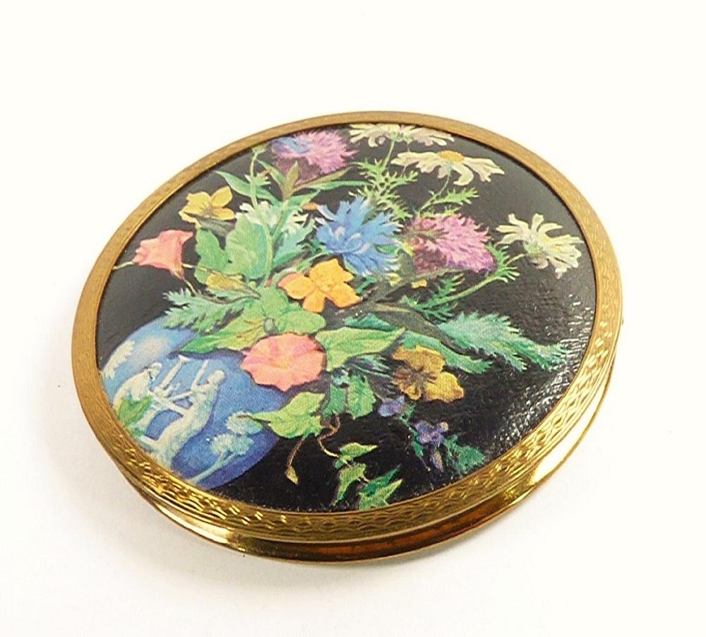 Rare 1940s Stratton Compact Still Life Lid Adornment (1 of 7)