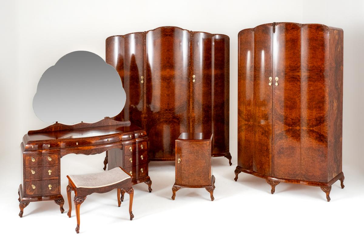 Fantastic Art Deco Burr Walnut Bedroom Suite (1 of 40)