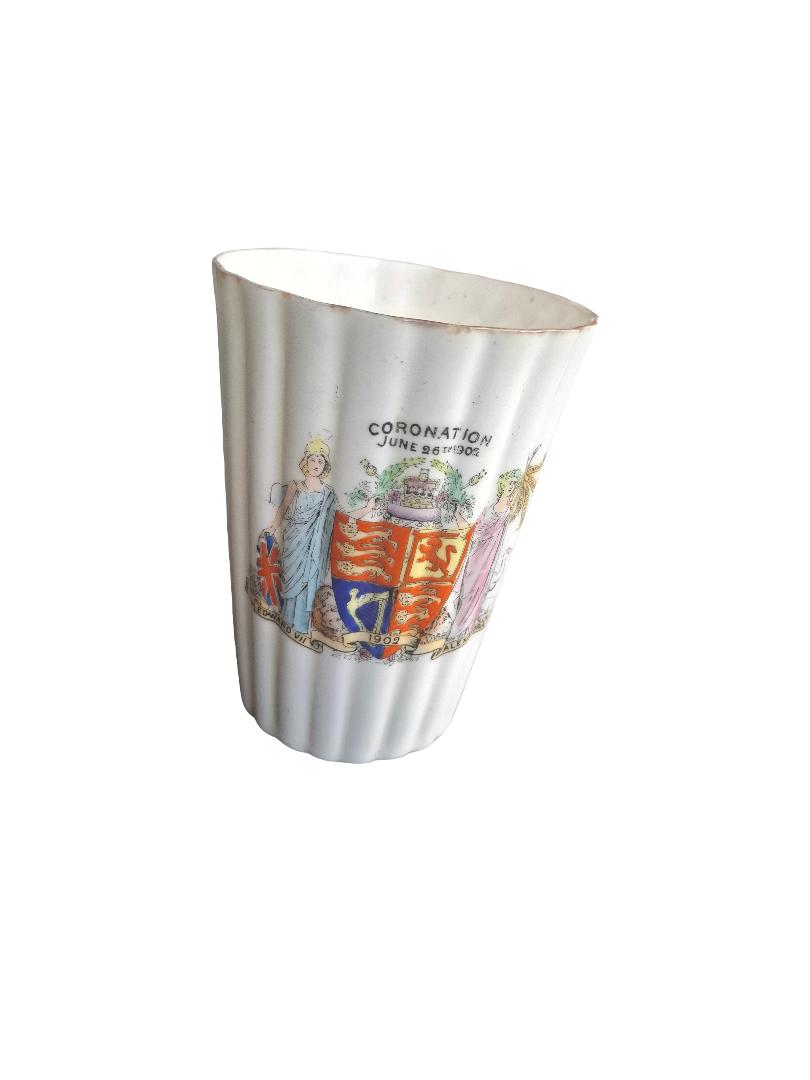 Foley Bone China 1902 Edward VII Coronation Tumbler (1 of 4) Foley Bone China 1902 Edward VII Coronation Tumbler (1 of 4)