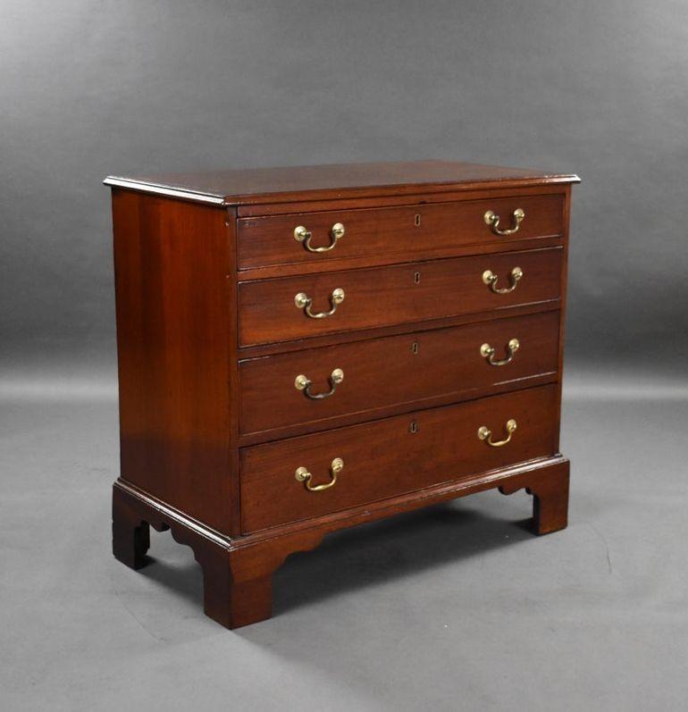 George III Mahogany Chest of Drawers (1 of 8)