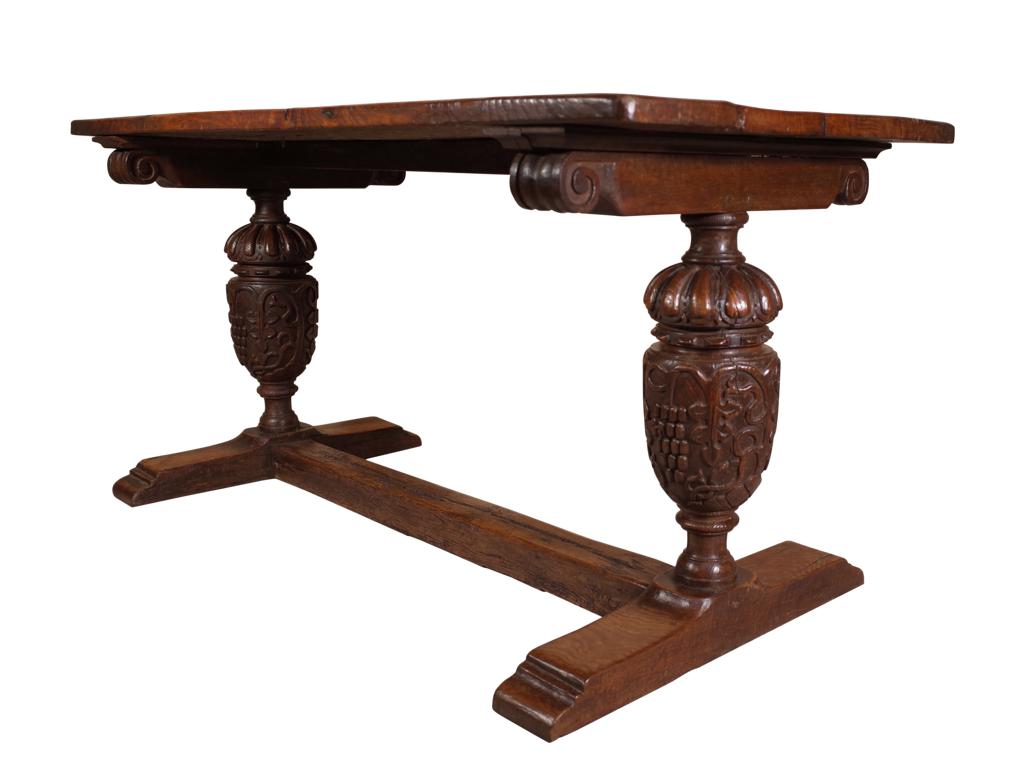 Jacobean Style Table FON3438 / LA185693