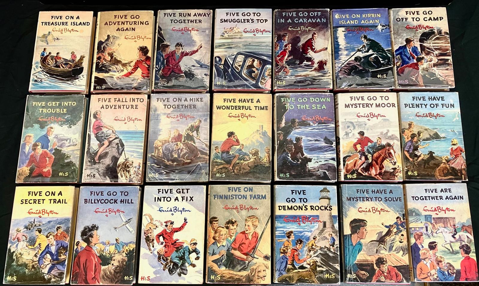 Enid Blyton Complete Set of Famous Five Books 21 Vols Early Printings + Jackets (1 of 5) Enid Blyton Complete Set of Famous Five Books 21 Vols Early Printings + Jackets (1 of 5)