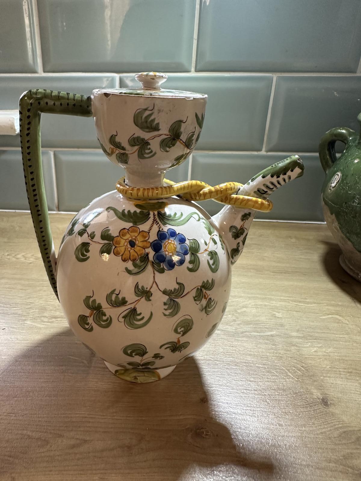 19th Century Italian Cantagalli Majolica Teapot (1 of 7) 19th Century Italian Cantagalli Majolica Teapot (1 of 7)