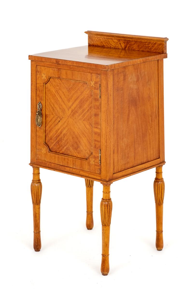 Pretty Satinwood Bedside Cabinet (1 of 7)