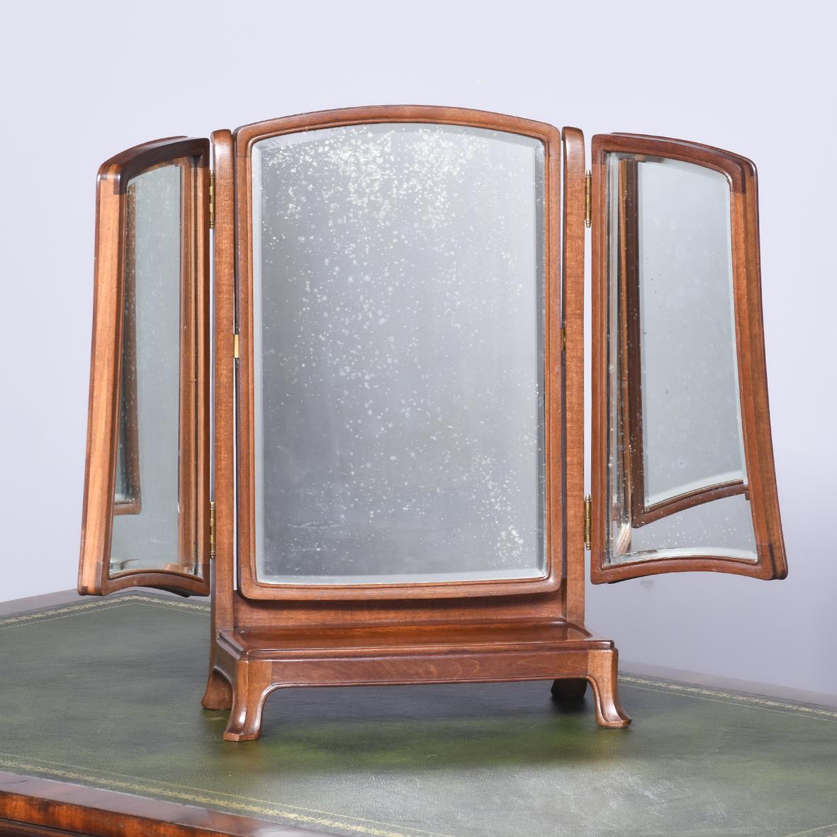 Whytock & Reid of Edinburgh Tryptic Mirror (1 of 9) Whytock & Reid of Edinburgh Tryptic Mirror (1 of 9)