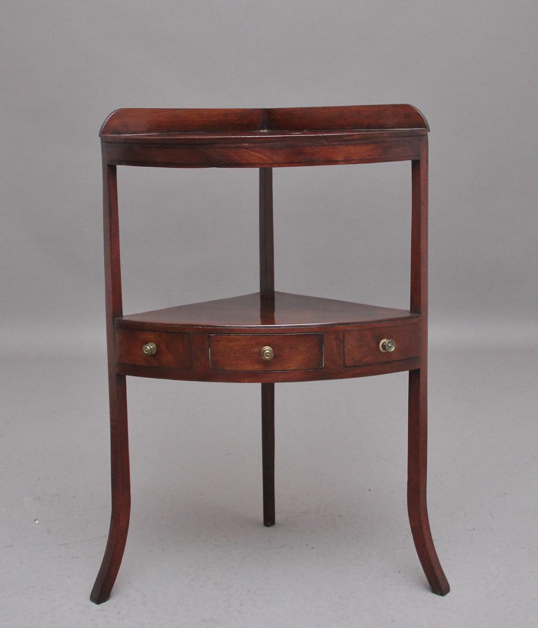 Early 19th Century Mahogany Corner Table (1 of 7) Early 19th Century Mahogany Corner Table (1 of 7)