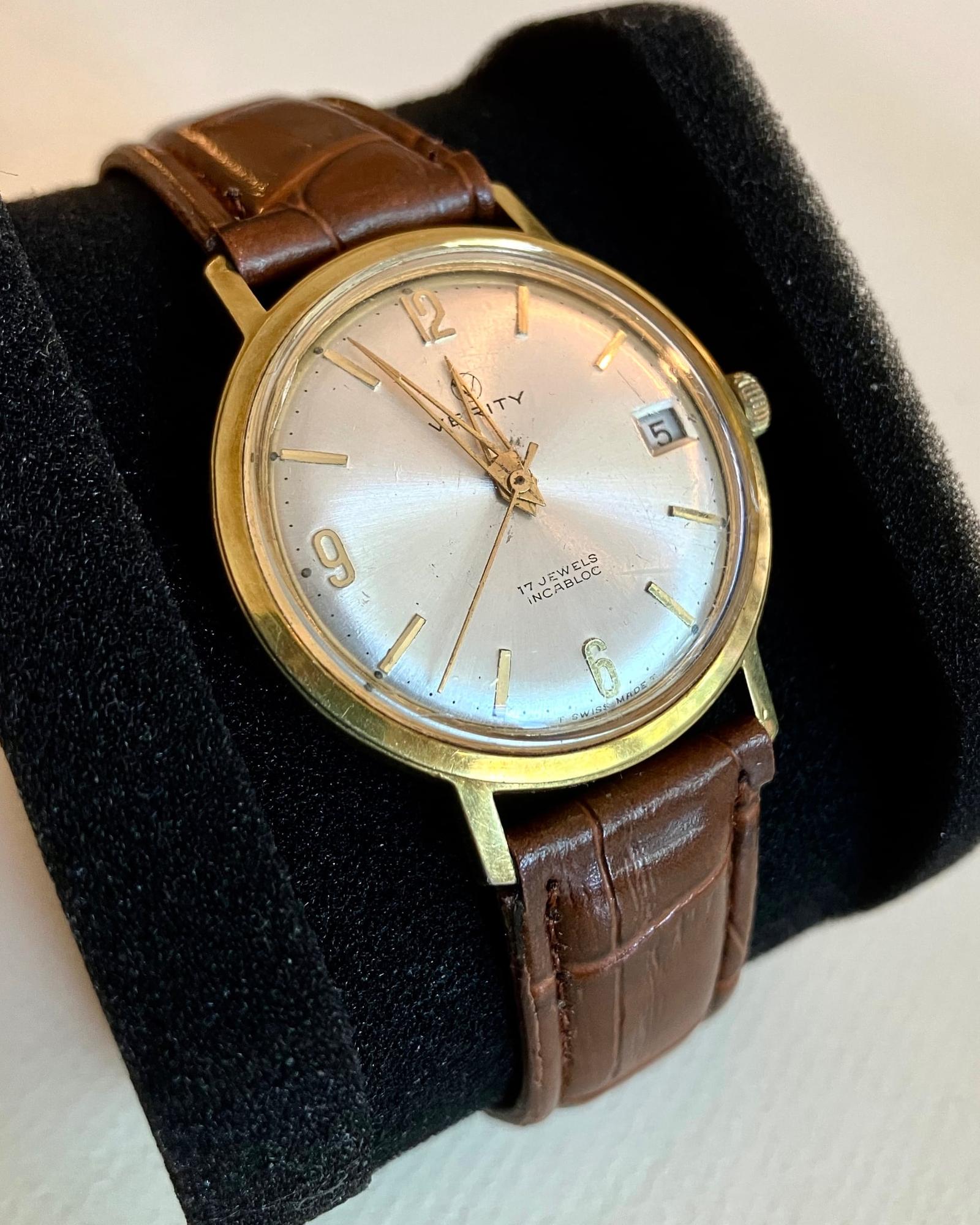 1960's Verity Men's Wrist British Made 17 Jewels Vintage Leather Strap (1 of 5) 1960's Verity Men's Wrist British Made 17 Jewels Vintage Leather Strap (1 of 5)