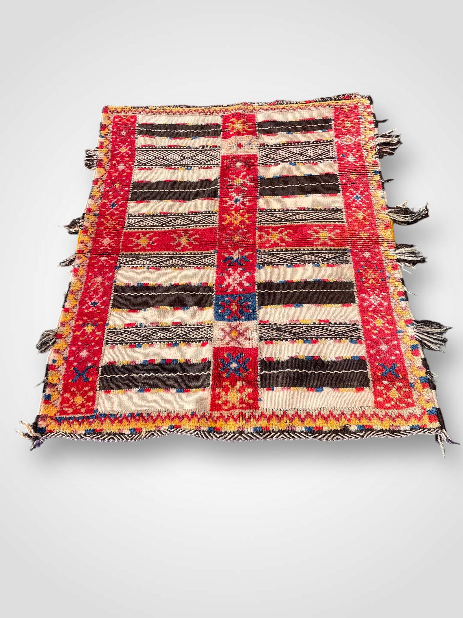 Vintage Rug Berber Small Moroccan Handmade Wool Tribal Rug (1 of 14)