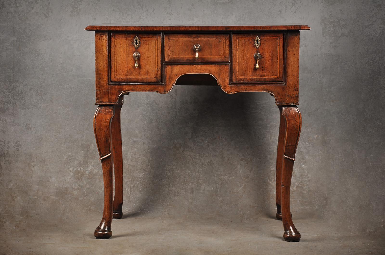 Fine Early 18th Century Walnut Lowboy (1 of 12)