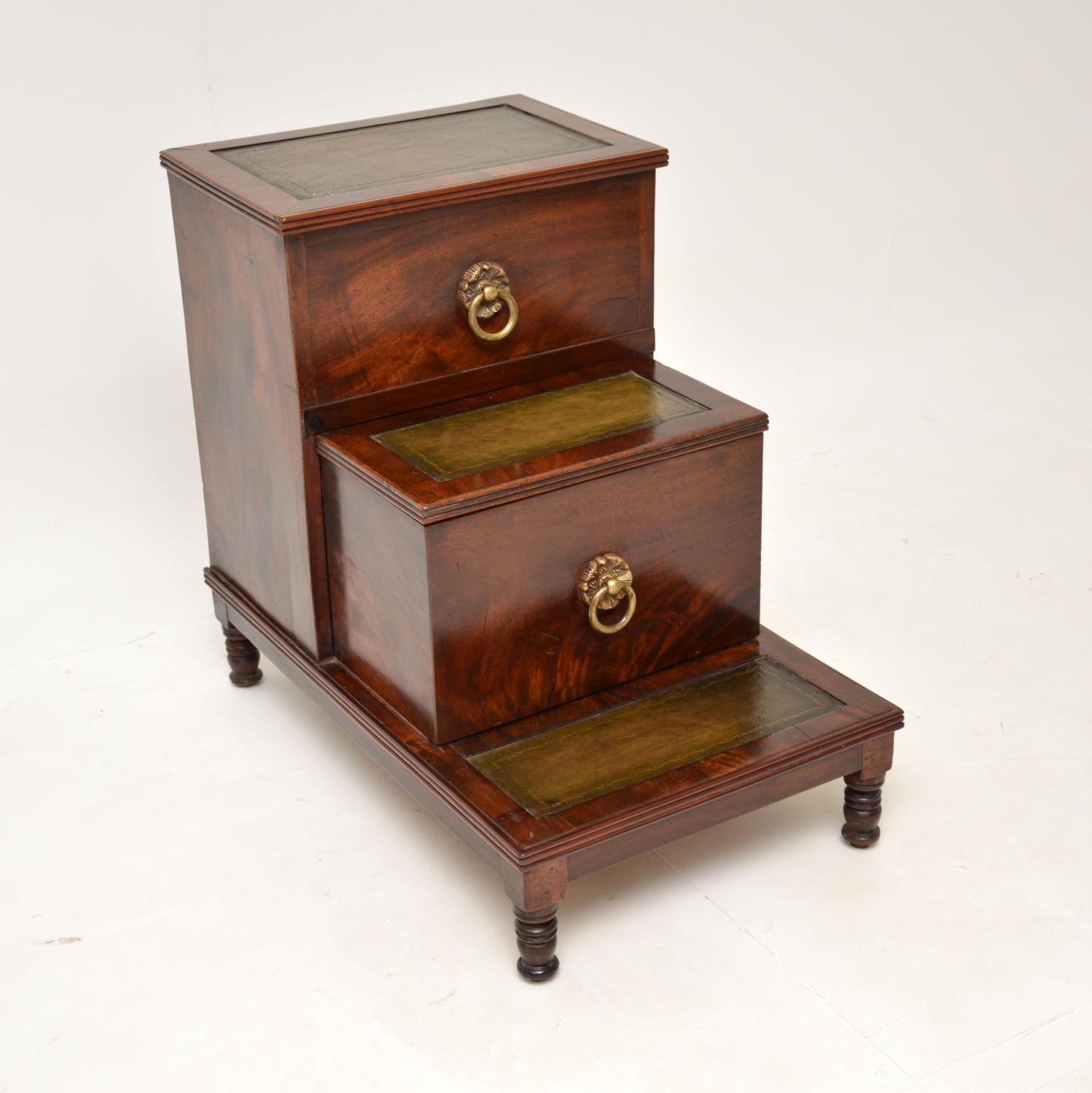 Antique Victorian Mahogany & Leather Library Steps / Side Table (1 of 12) Antique Victorian Mahogany & Leather Library Steps / Side Table (1 of 12)