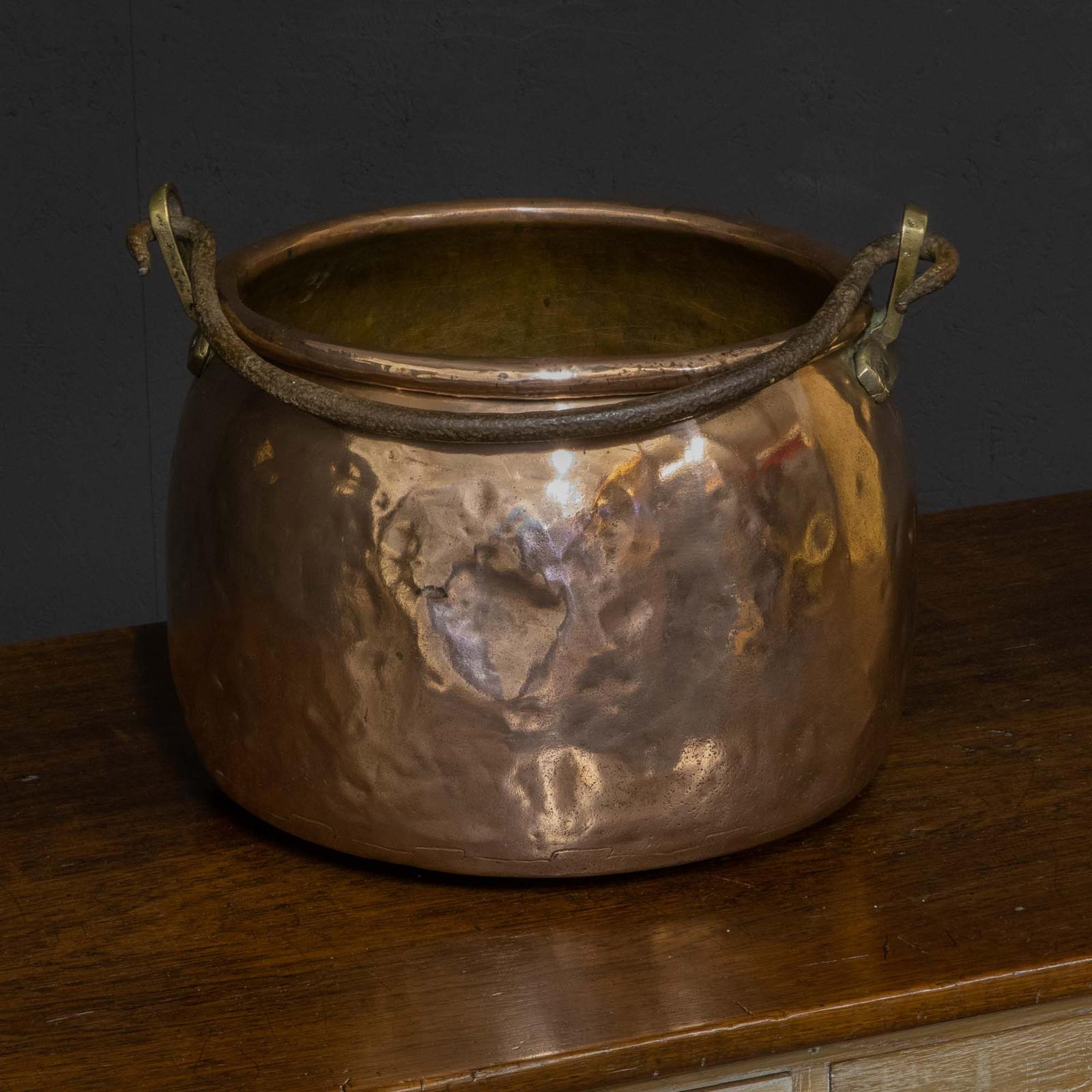 Georgian Copper Pot (1 of 7)