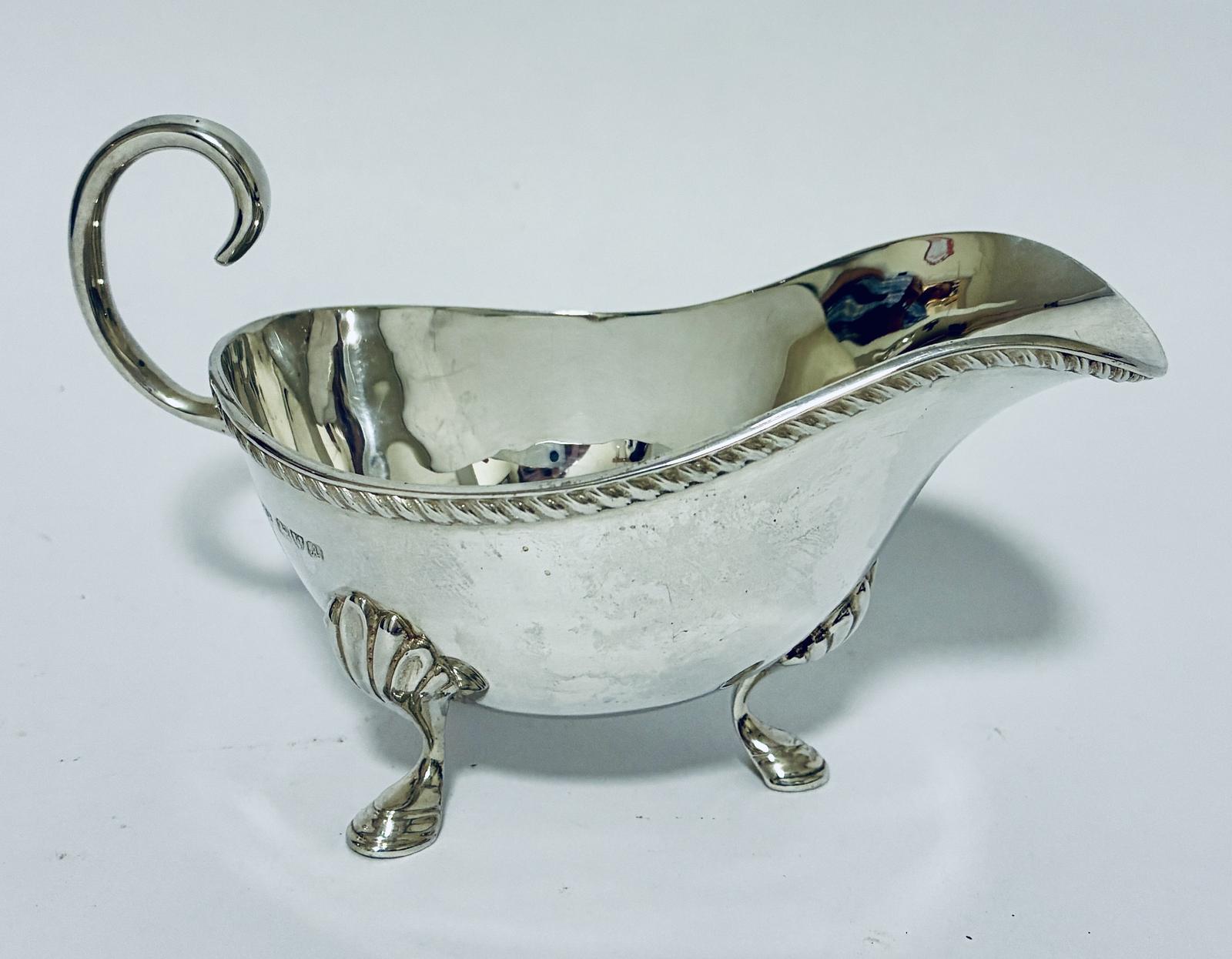 Antique Silver Sauce Boat (1 of 7) Antique Silver Sauce Boat (1 of 7)