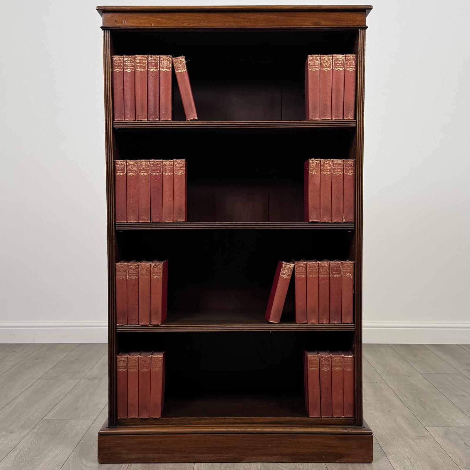 Antique 19th Century Good Quality Open Bookcase in Mahogany (1 of 10) Antique 19th Century Good Quality Open Bookcase in Mahogany (1 of 10)