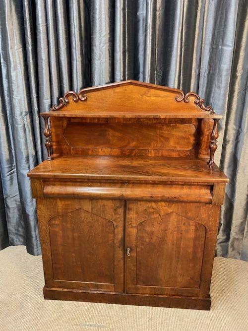 Chiffonier Cupboard (1 of 7)