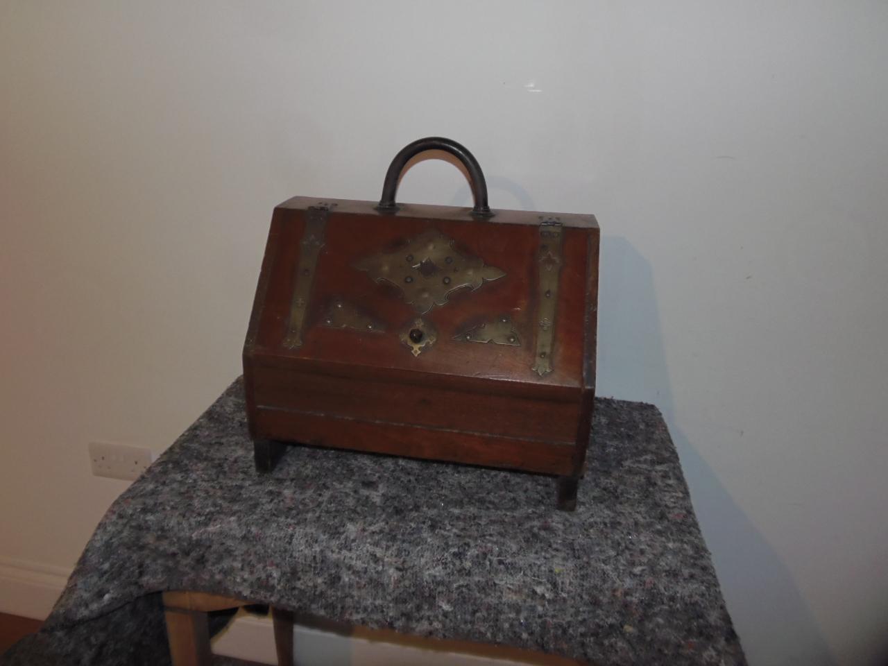 Arts & Crafts Coal Box (1 of 12) Arts & Crafts Coal Box (1 of 12)