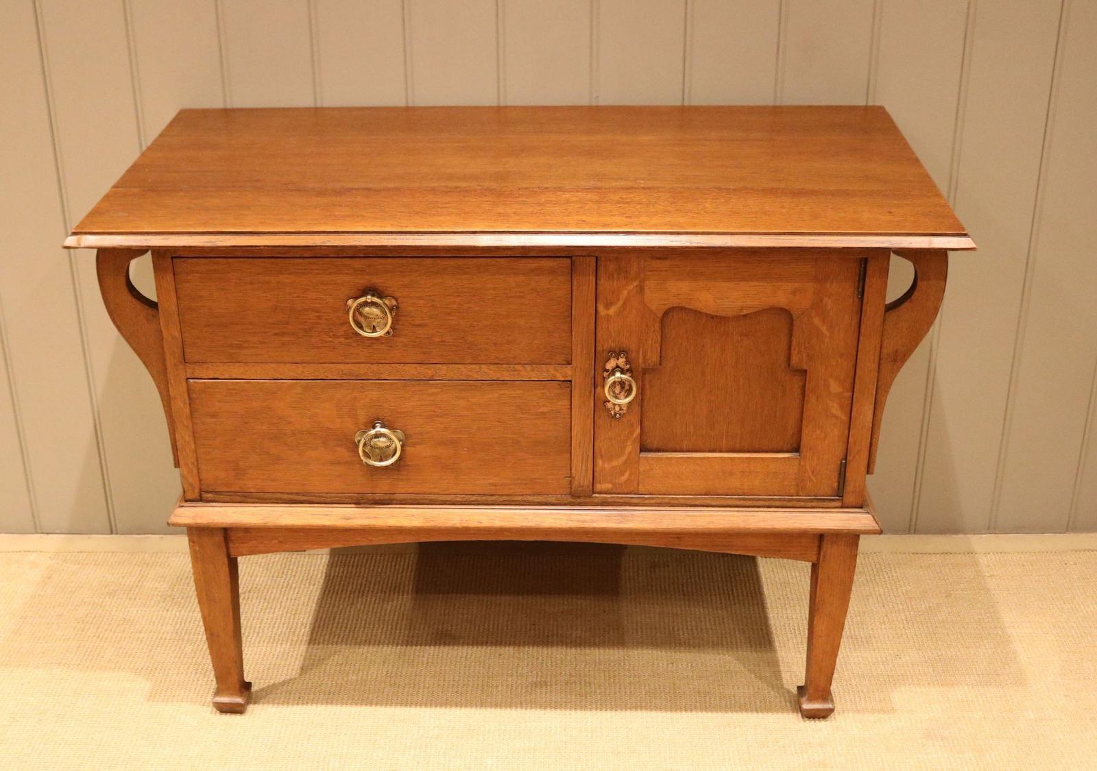 Arts & Crafts Oak Sideboard (1 of 10) Arts & Crafts Oak Sideboard (1 of 10)