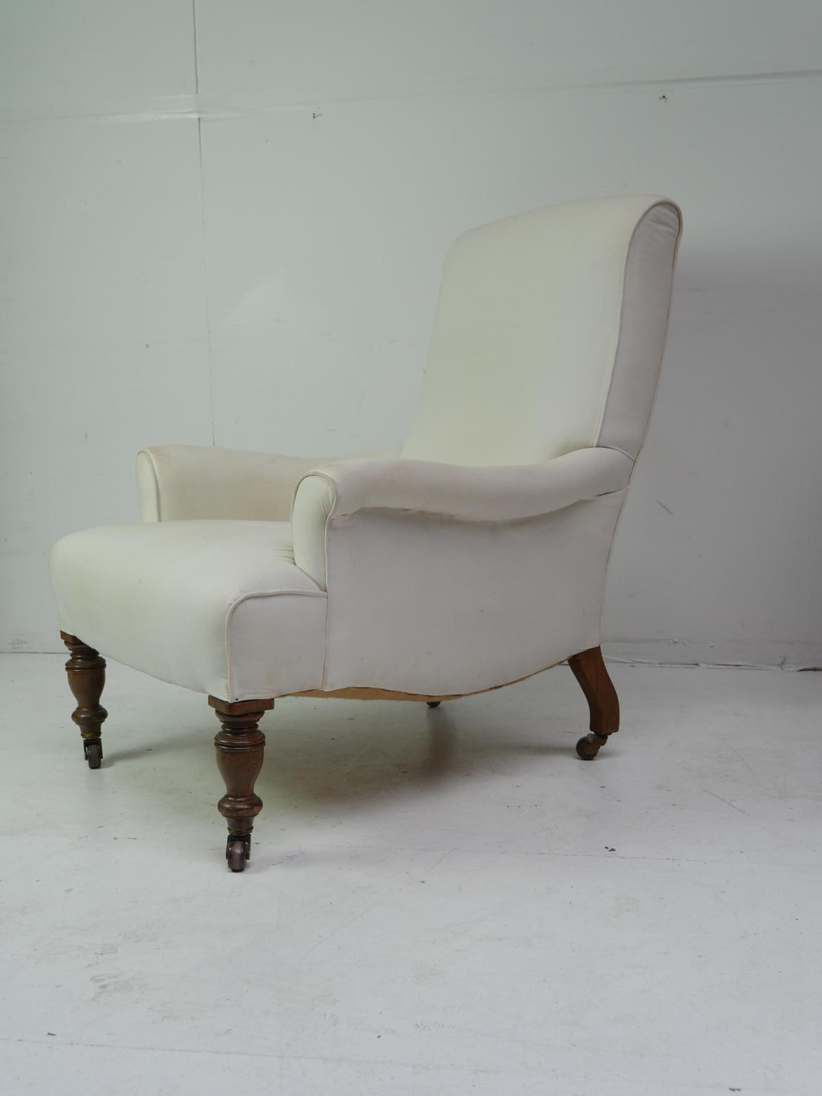 Howard Style Armchair (1 of 10) Howard Style Armchair (1 of 10)