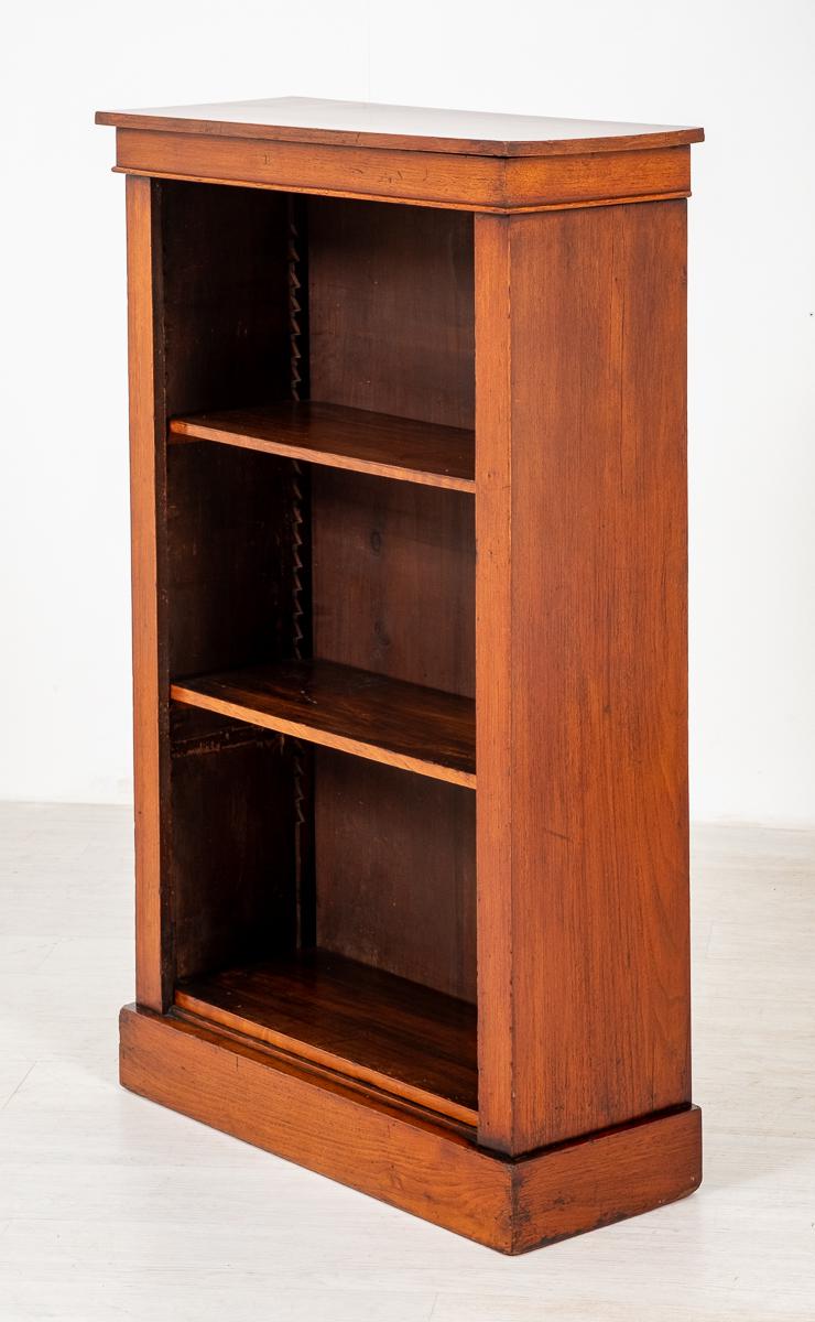 Plain Victorian Mahogany Open Bookcase (1 of 7) Plain Victorian Mahogany Open Bookcase (1 of 7)
