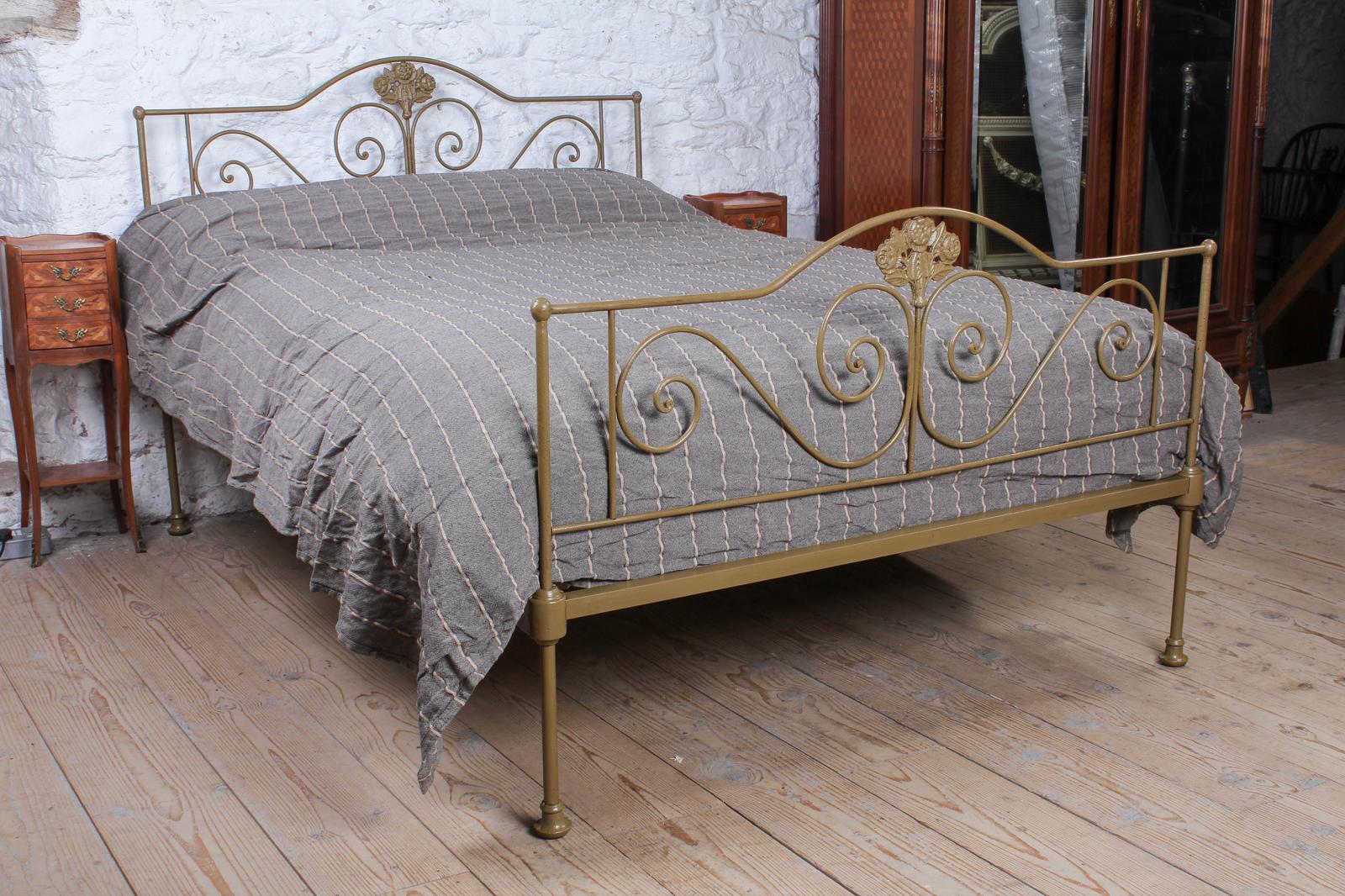 Appealing Portuguese Double Bed (1 of 7)
