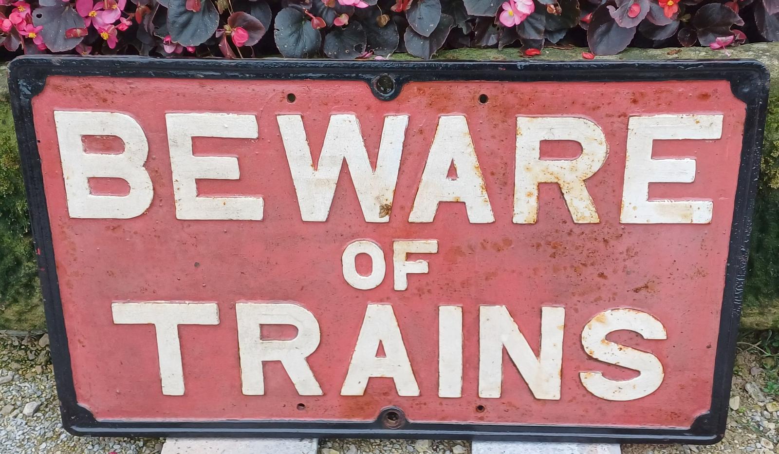RAILWAY CAST-IRON SIGN (1 of 1)