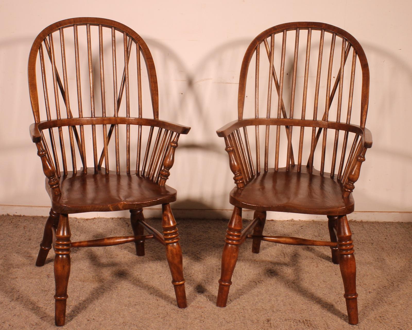 Pair of 19th Century English Oak Windsor Armchairs (1 of 12) Pair of 19th Century English Oak Windsor Armchairs (1 of 12)