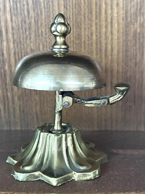 Victorian Brass & Bronze Reception / Counter 'Clapper' Bell with a Hinged & Side Sprung 'Clapper' (1 of 6) Victorian Brass & Bronze Reception / Counter 'Clapper' Bell with a Hinged & Side Sprung 'Clapper' (1 of 6)