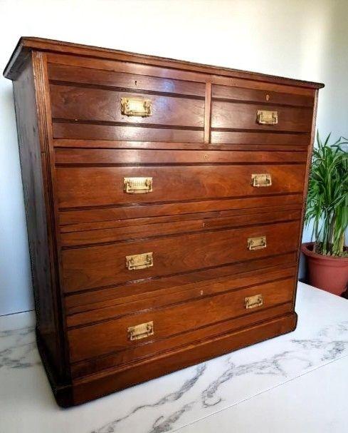 Late Victorian Walnut Chest of Five Drawers (1 of 6) Late Victorian Walnut Chest of Five Drawers (1 of 6)