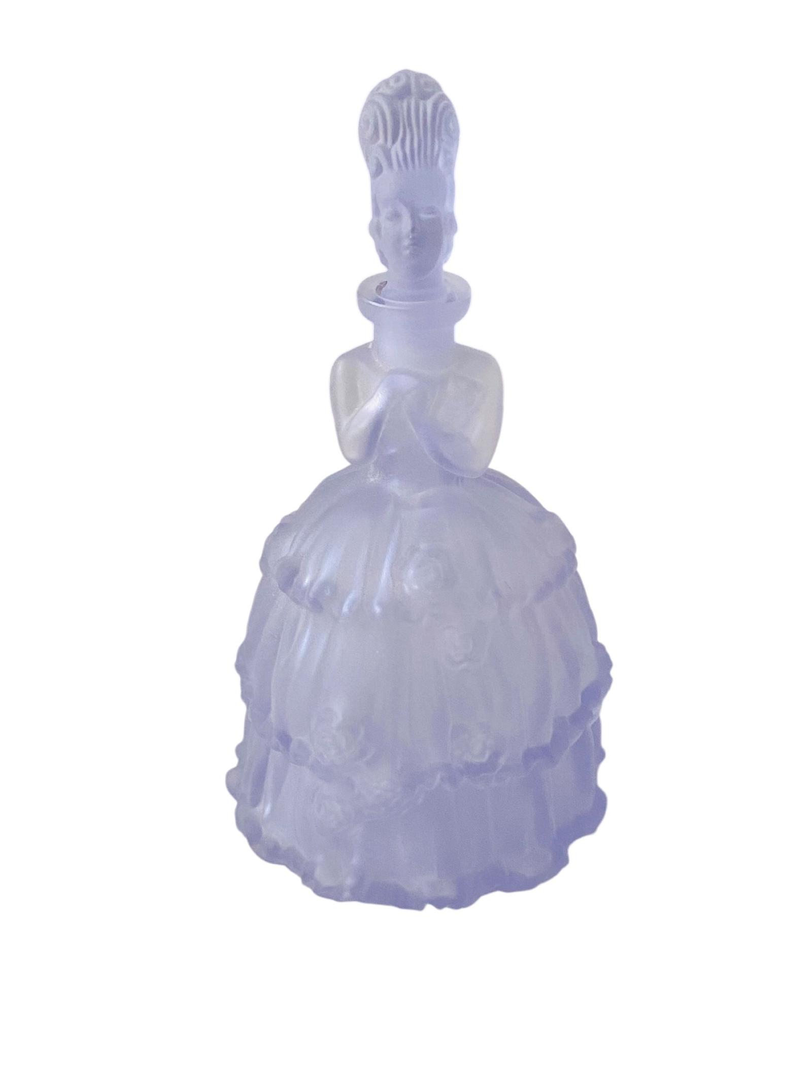 Vintage Lilac Frosted Glass Madame de Pompadour Figural Perfume Scent Bottle (1 of 9) Vintage Lilac Frosted Glass Madame de Pompadour Figural Perfume Scent Bottle (1 of 9)