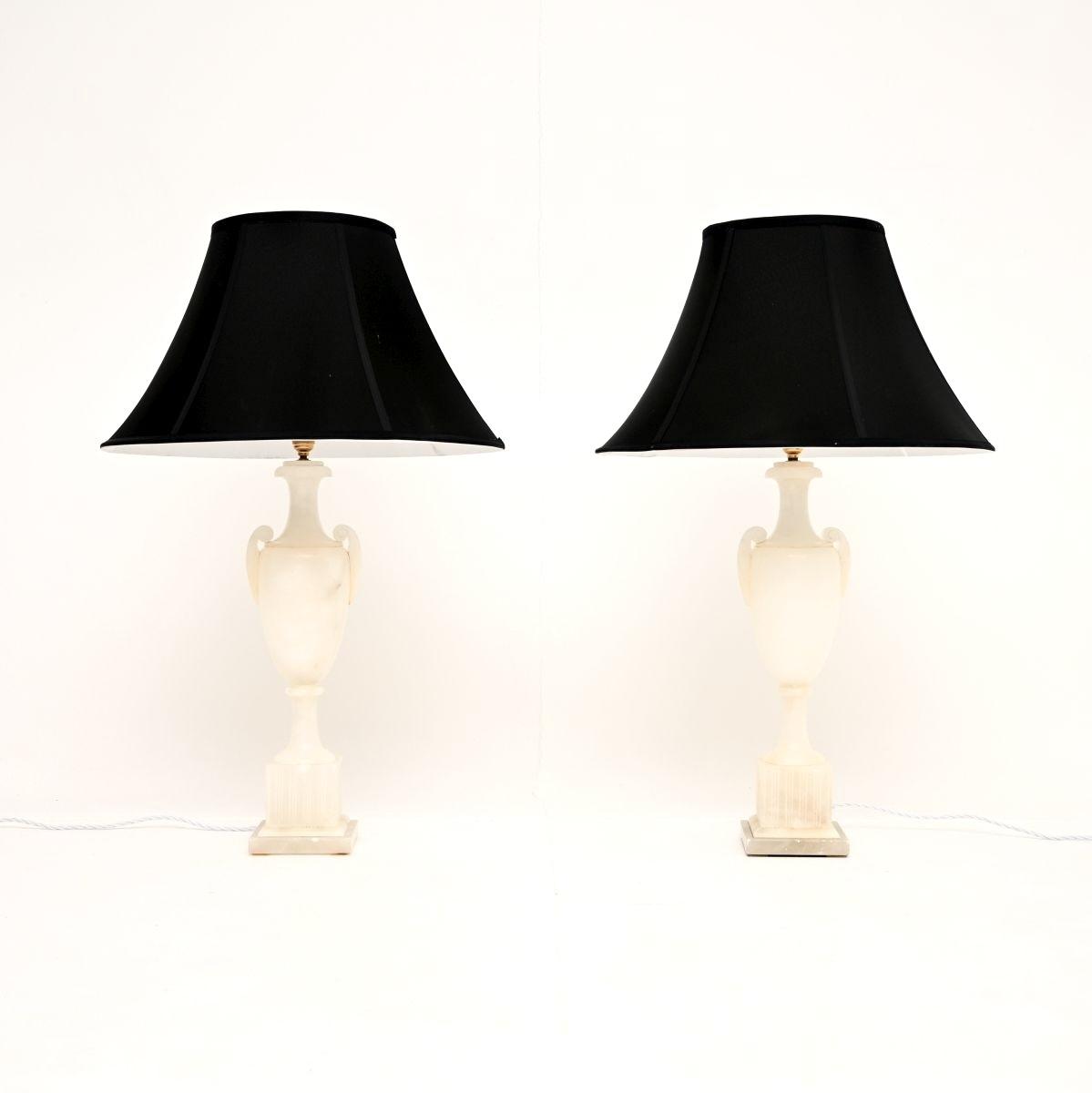 Pair of Large Antique Italian Alabaster Table Lamps (1 of 10) Pair of Large Antique Italian Alabaster Table Lamps (1 of 10)