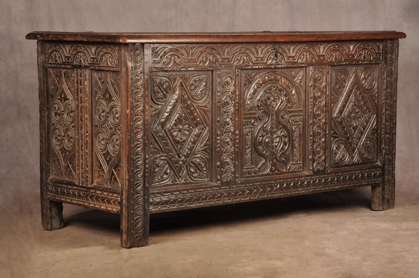 Superb 17th Century Oak Coffer (1 of 13)