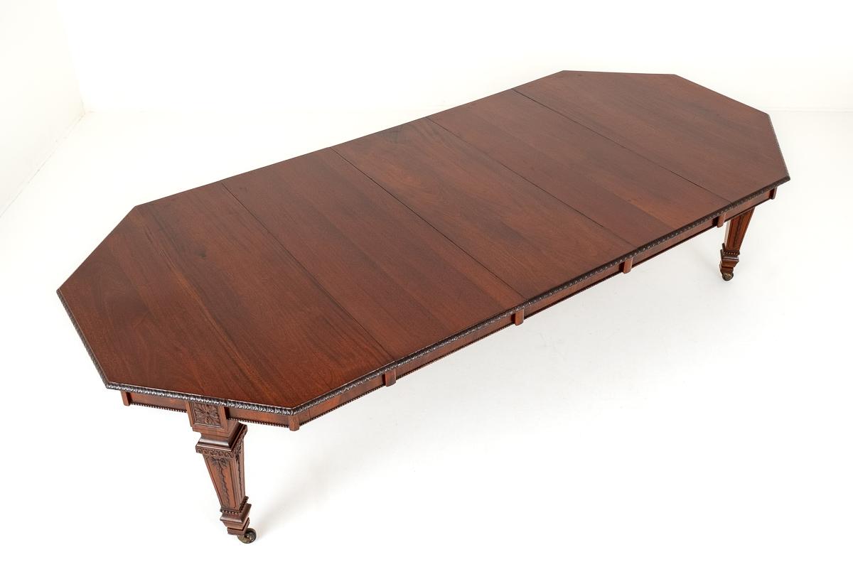 10-12 Seater Victorian Octagonal Mahogany Extending Dining Table (1 of 9)