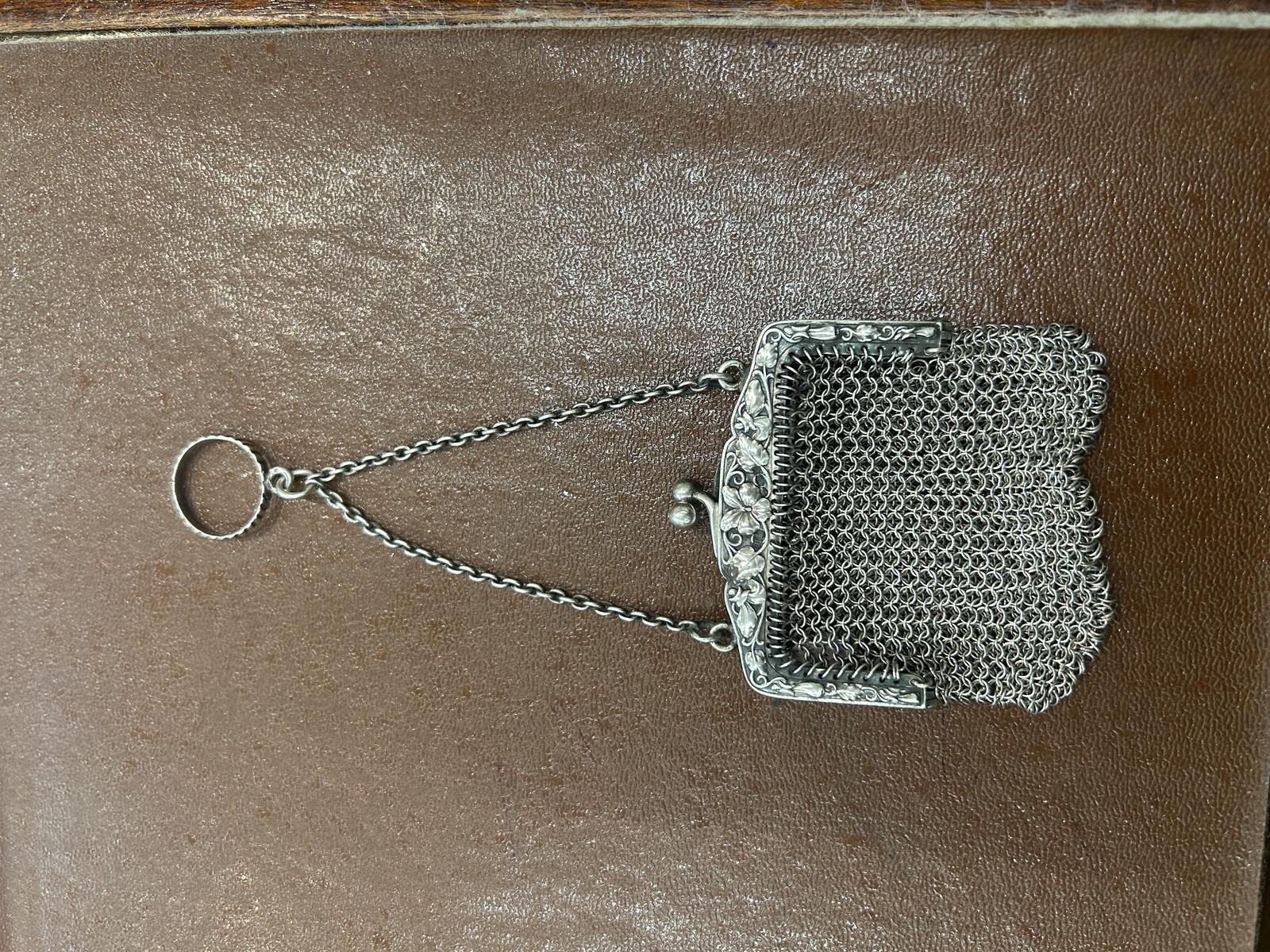 Sterling Silver Finger Purse (1 of 2) Sterling Silver Finger Purse (1 of 2)