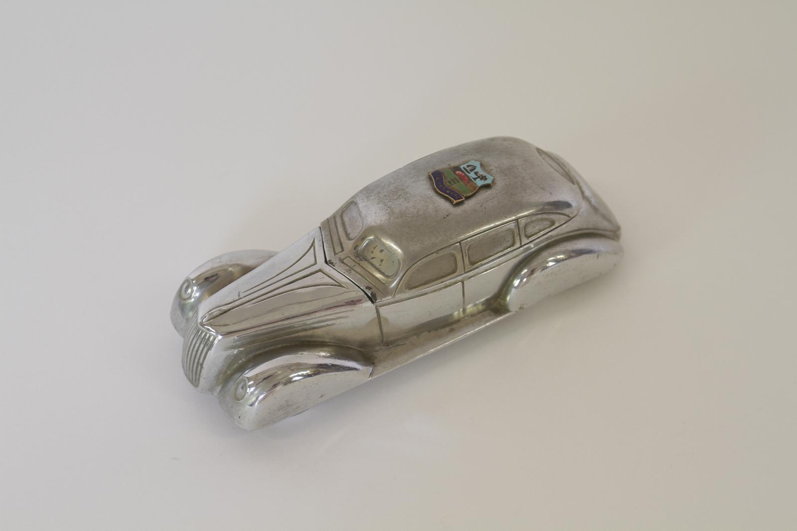 Art Deco Chrome Streamlined Car Trinket Box 1930s (1 of 7)
