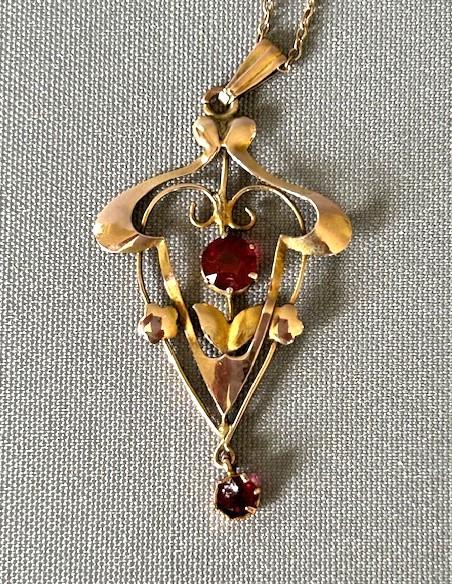 Edwardian 9ct Gold & Garnet Lavaliere Pendant Necklace (1 of 8) Edwardian 9ct Gold & Garnet Lavaliere Pendant Necklace (1 of 8)