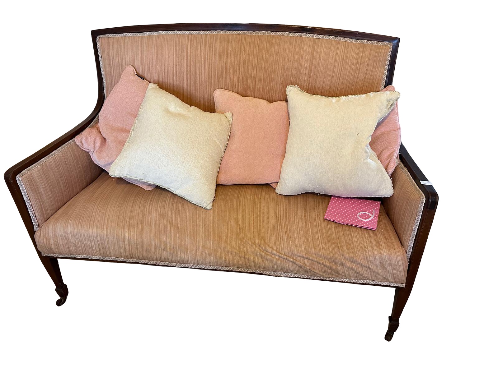 English Couch - main image