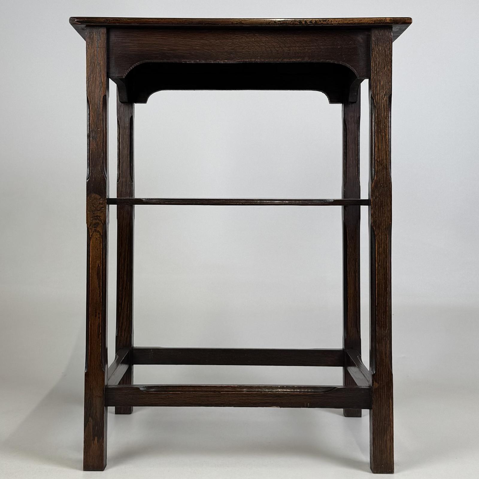 Antique 20th Century Edwardian Side Table In Oak (1 of 9) Antique 20th Century Edwardian Side Table In Oak (1 of 9)