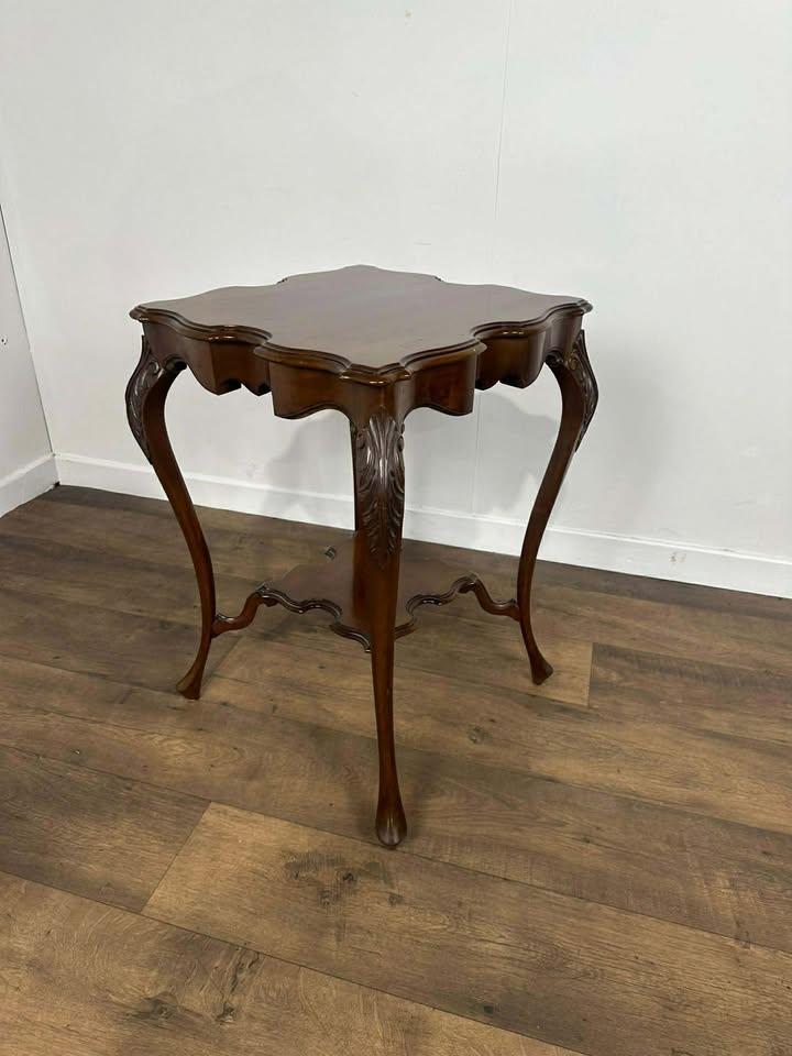 Victorian Mahogany Centre Table (1 of 13)