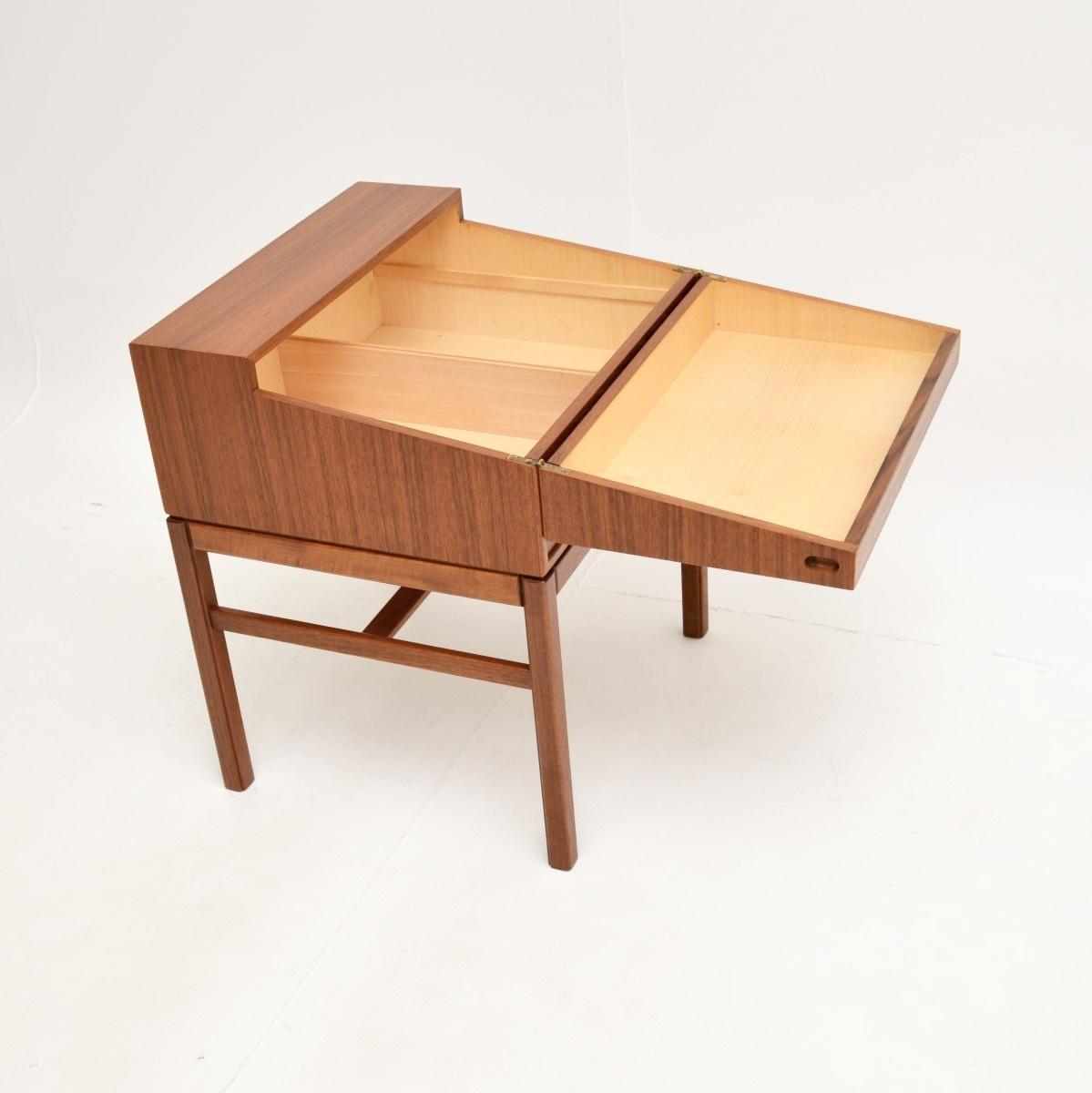 Swedish Vintage Teak Work Box / Side Table by Sven Engstrom & Gunnar Myrstrand (1 of 13)