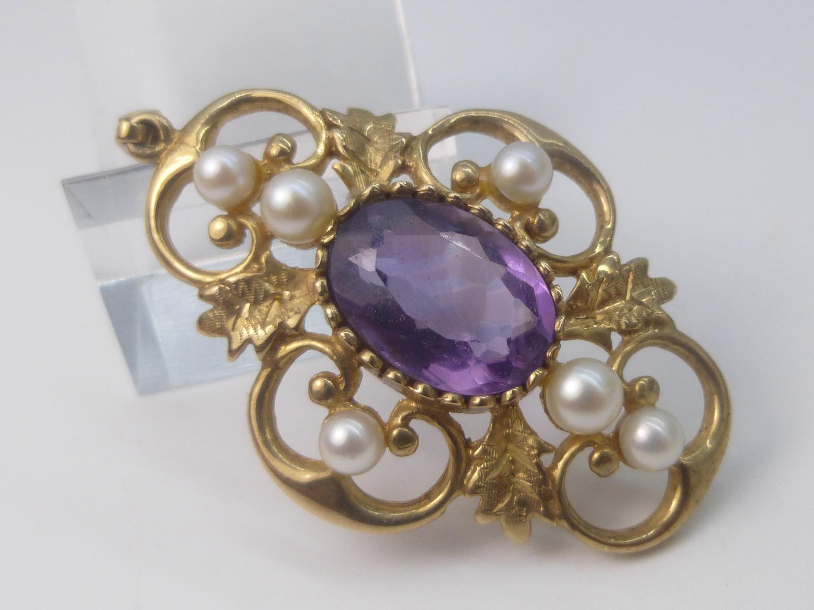 Vintage 9ct Amethyst & Pearl Pendant (1 of 7)