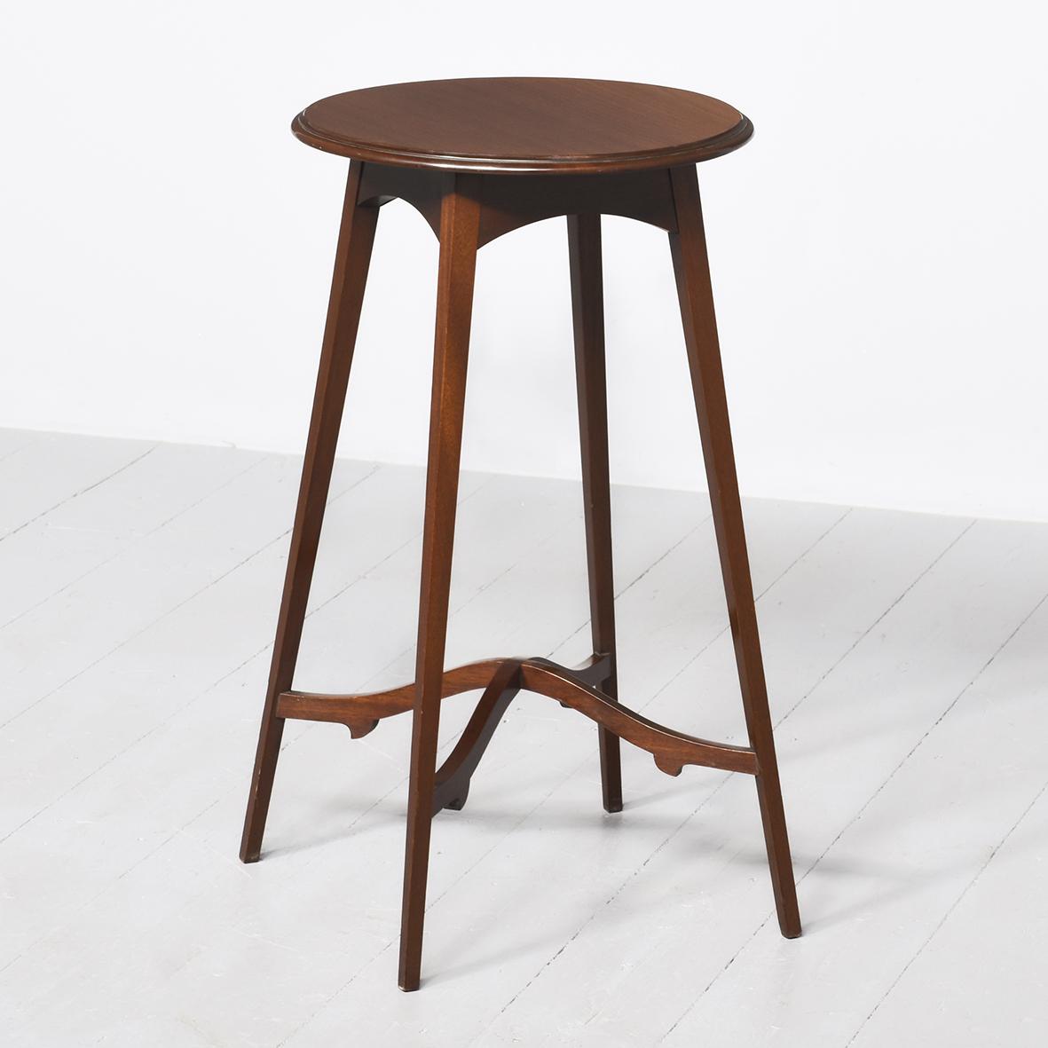 Circular Mahogany Occasional Table (1 of 4)