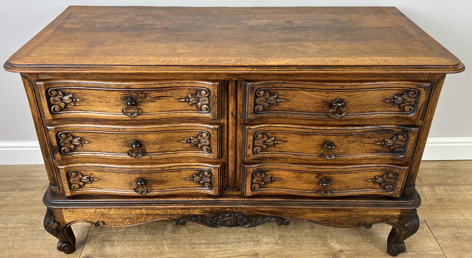 Chest of Drawers Vintage French Style Oak 6 Drawers Carved Cabinet (1 of 11) Chest of Drawers Vintage French Style Oak 6 Drawers Carved Cabinet (1 of 11)