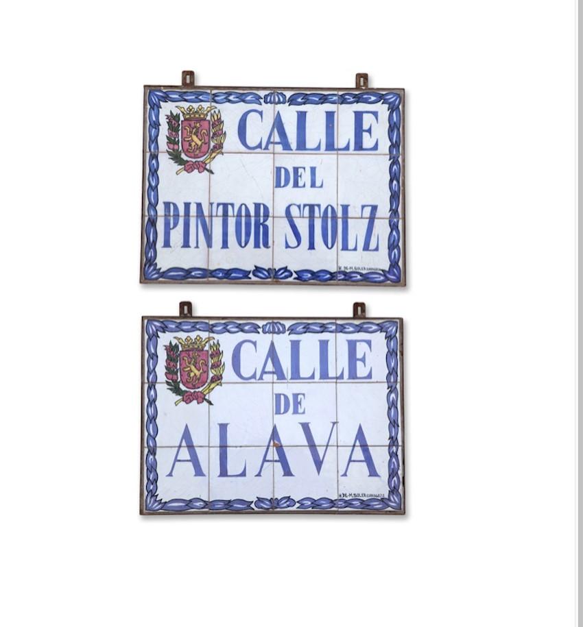 Pair of Historic Street Signs From City of Valencia, Spain (1 of 10)