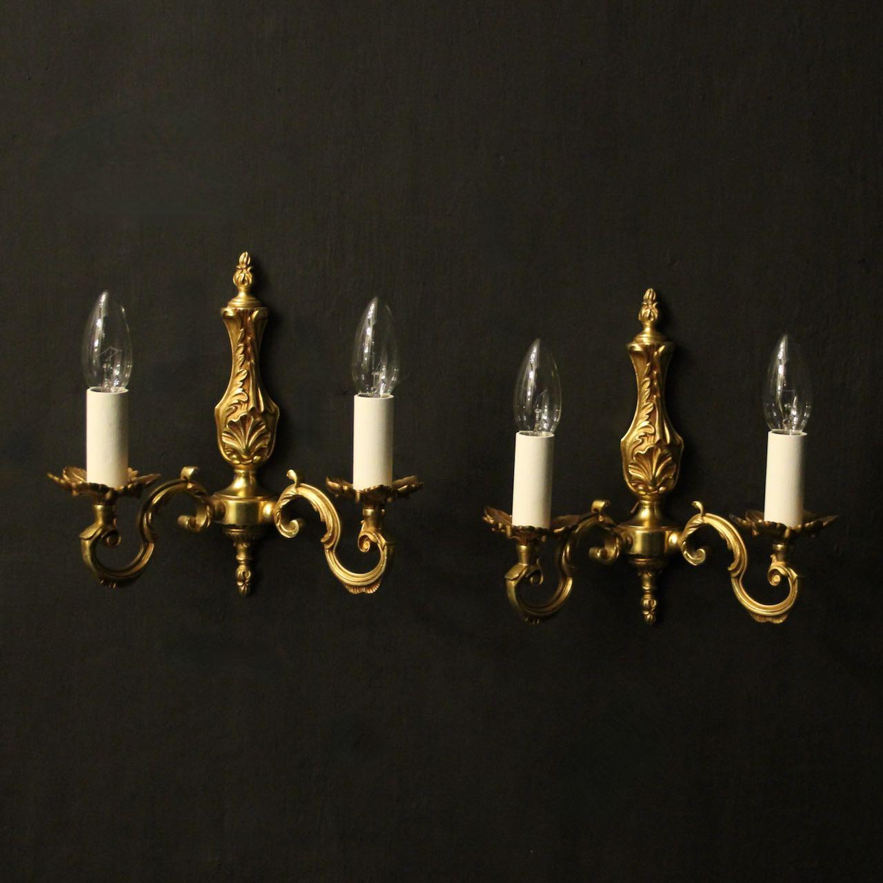 French Pair Of Gilded Brass Wall Lights (1 of 10)