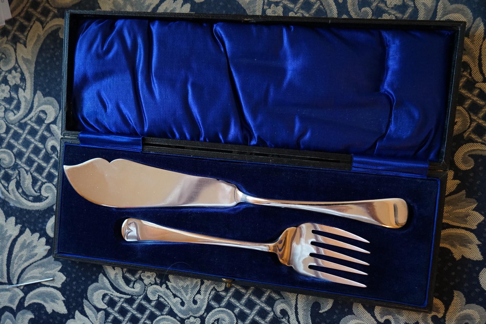 Silver Plate Fish Servers Boxed - Ideal Xmas Present c.1930 (1 of 12)