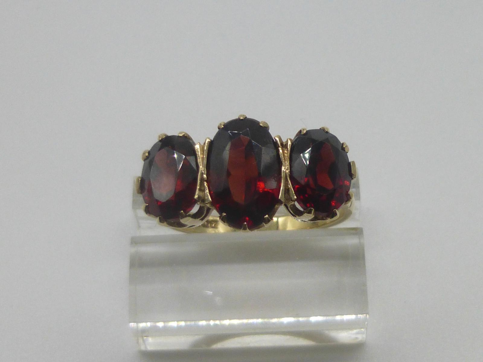 Garnet & Gold Ring (1 of 6)